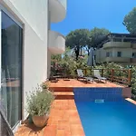 Beachfront In Qerret With A Private Pool * Golem (Tirana)