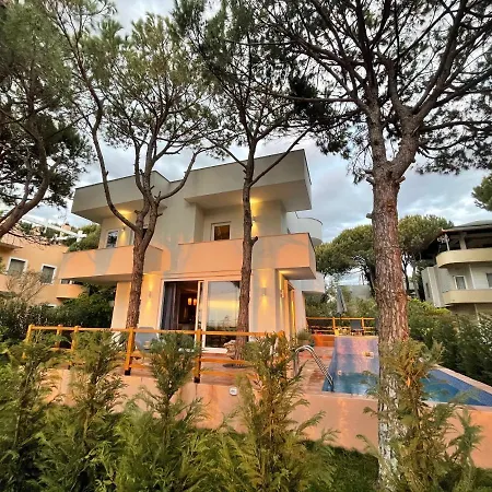 Beachfront In Qerret With A Private Pool Golem (Tirana)
