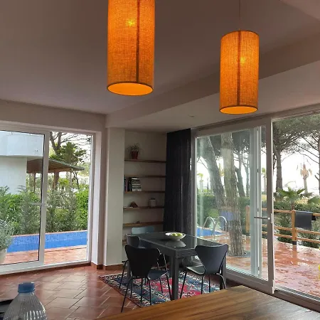 فيلة Beachfront In Qerret With A Private Pool