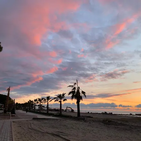 Beachfront In Qerret With A Private Pool فيلة *