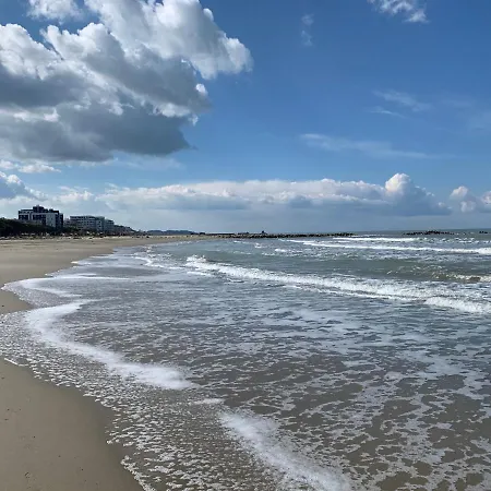 Beachfront In Qerret With A Private Pool فيلة *