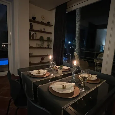 Beachfront In Qerret With A Private Pool ゴーレム