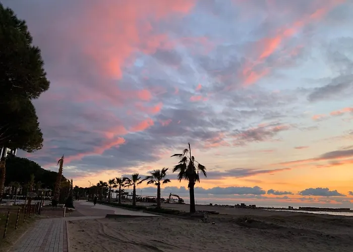 Beachfront In Qerret With A Private Pool ヴィラ *