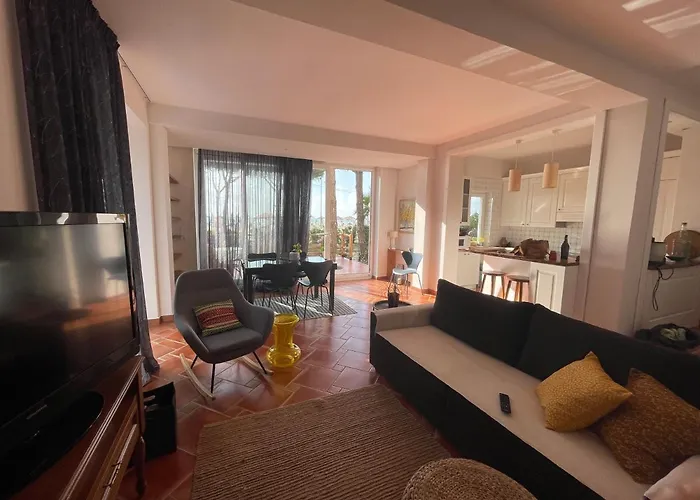 ヴィラ Beachfront In Qerret With A Private Pool